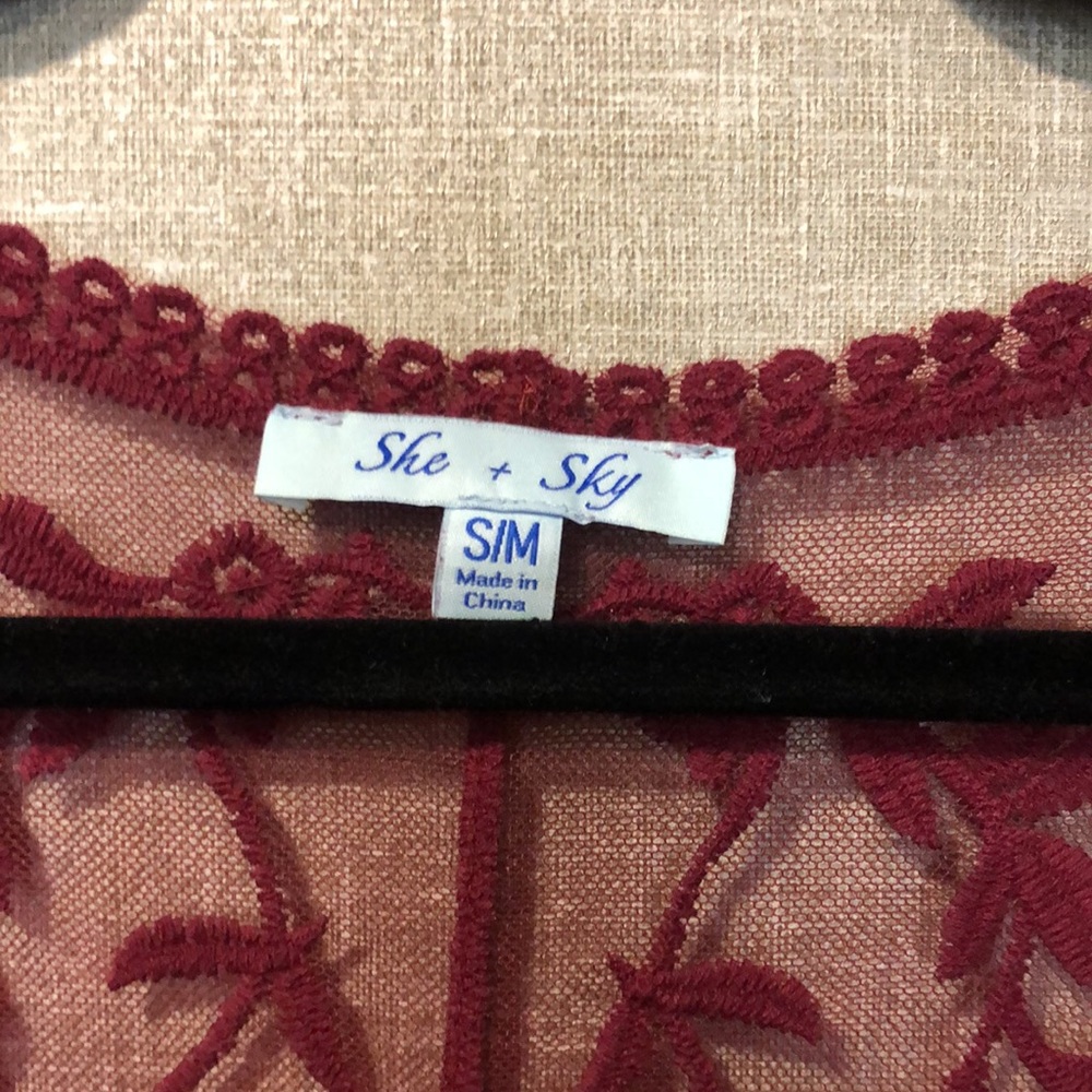 Lace Duster - Picture 4 of 5